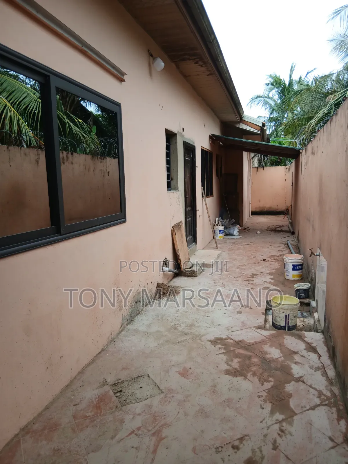 3bdrm House in Haatso, Asore Junction for rent