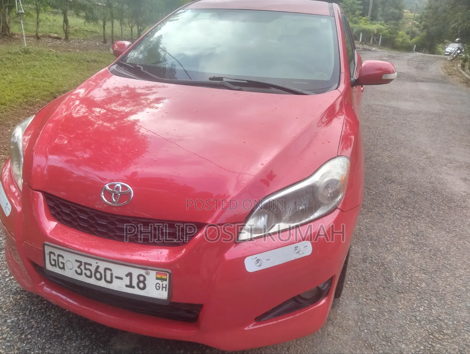 Toyota Matrix L Hatchback FWD (1.8L 4cyl 5M) 2011 Red