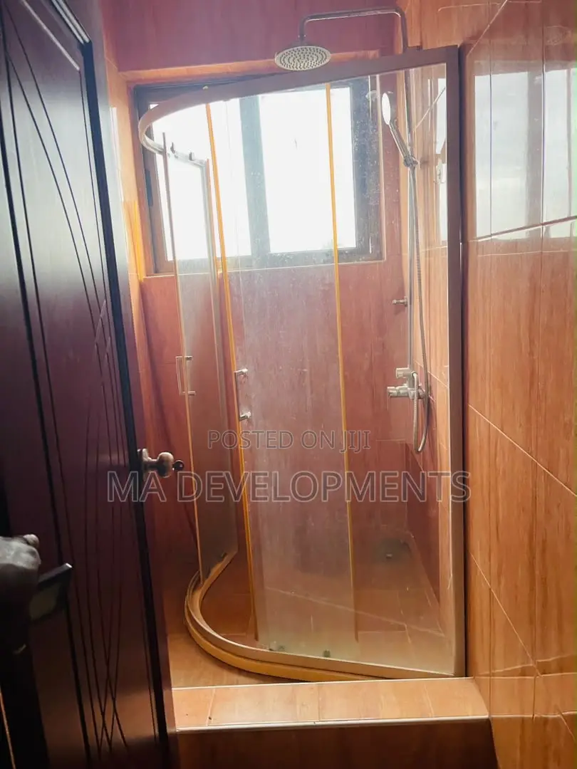 4bdrm Apartment in Madev Realty, Lapaz for rent