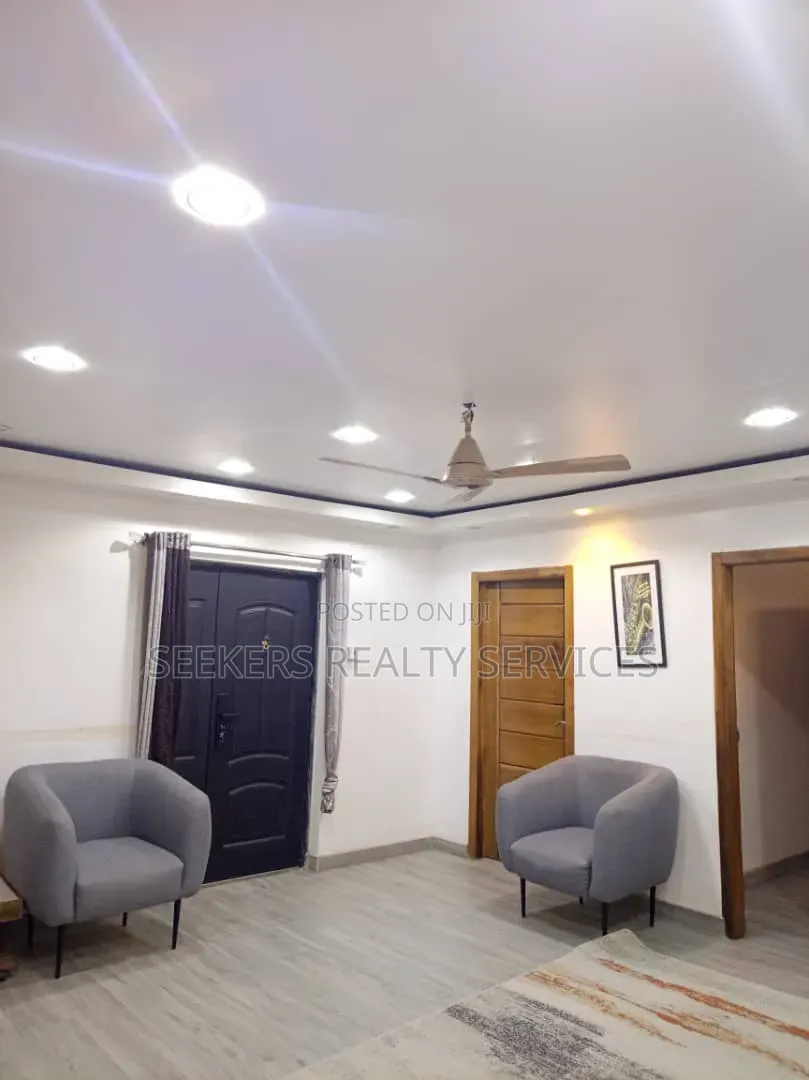 Furnished 2bdrm Apartment in Seekers Realty, Oxford Street for rent