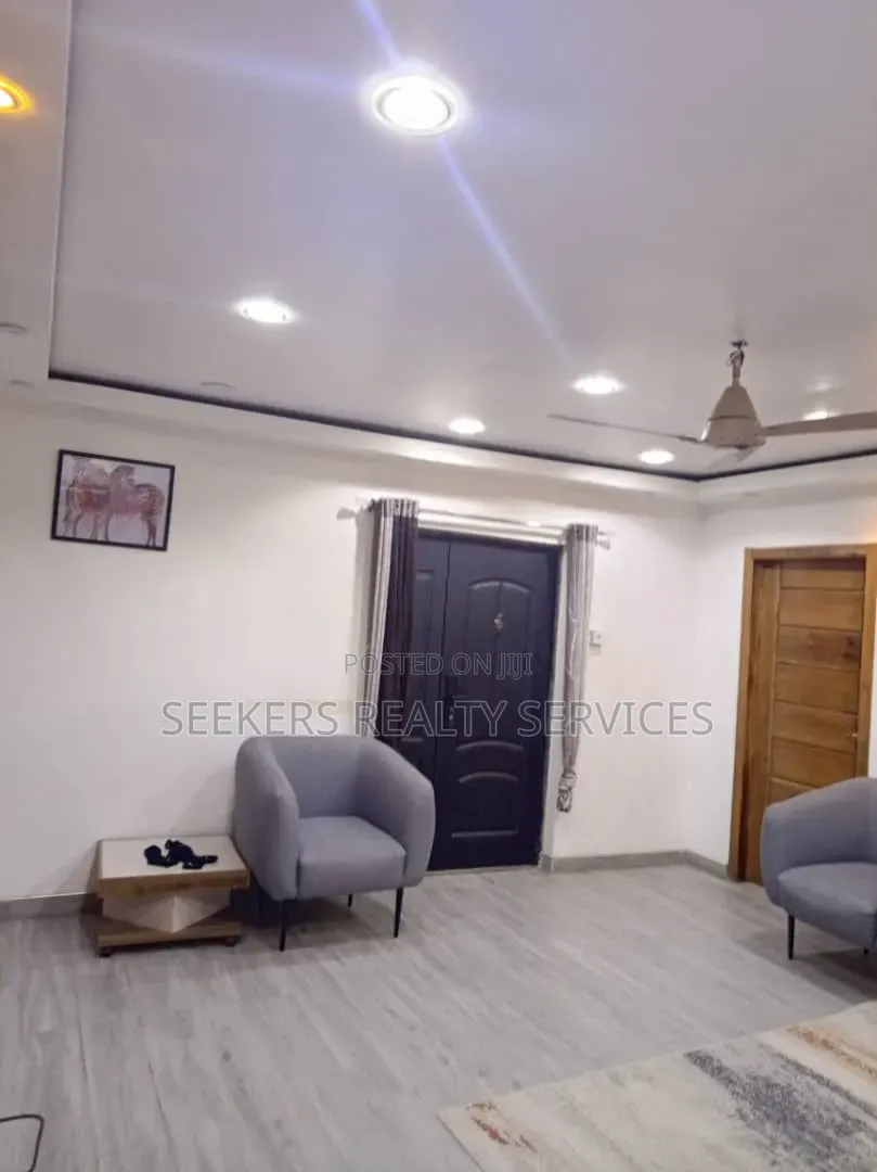 Furnished 2bdrm Apartment in Seekers Realty, Oxford Street for rent