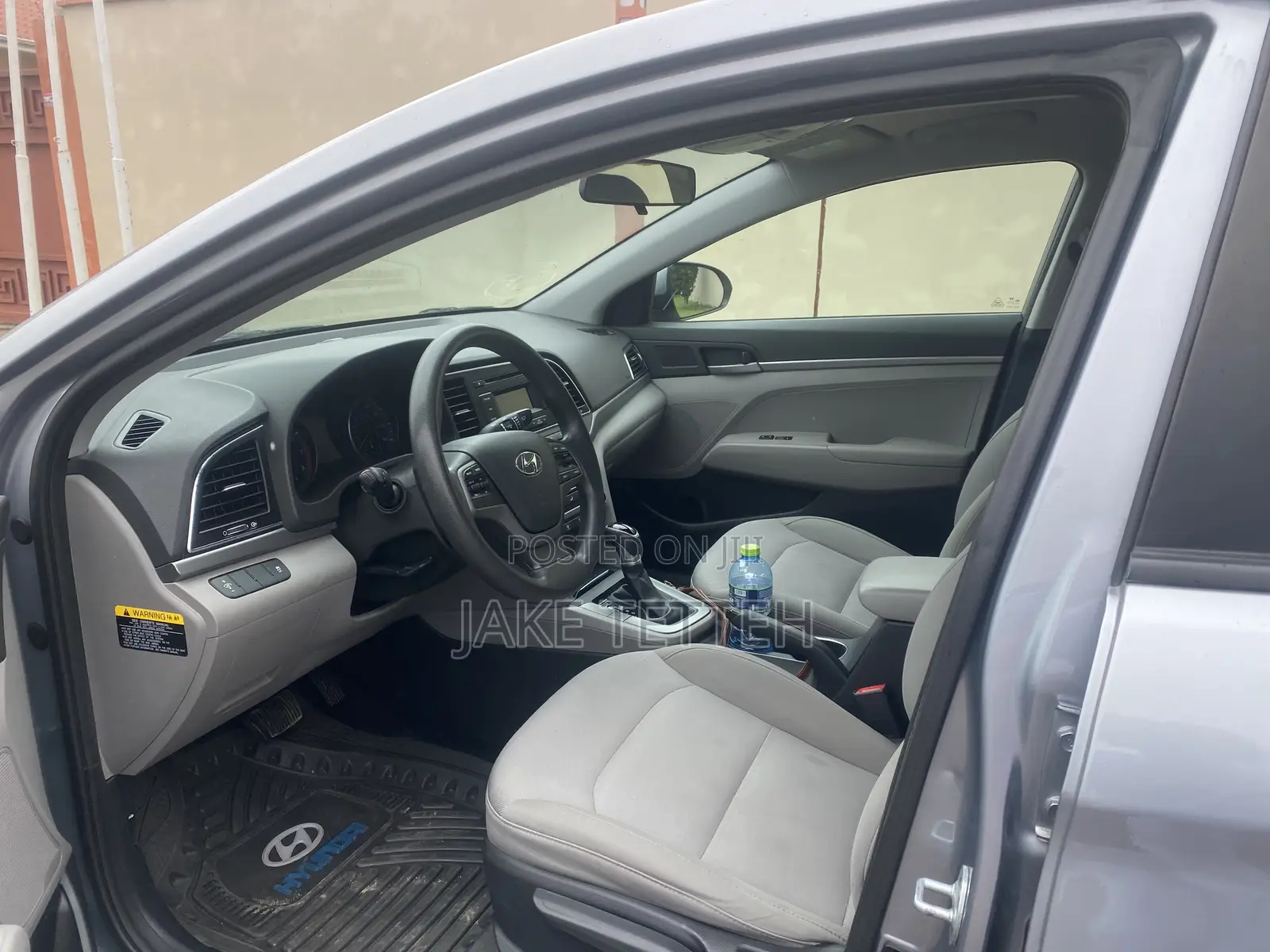 Hyundai Elantra 2017 Silver