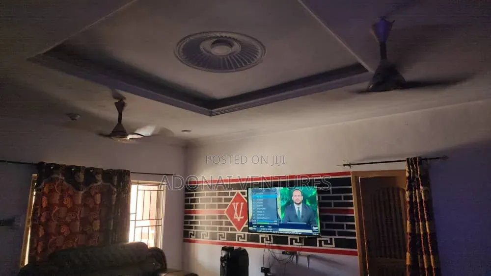 4bdrm House in Santasi Trede, Kumasi Metropolitan for sale