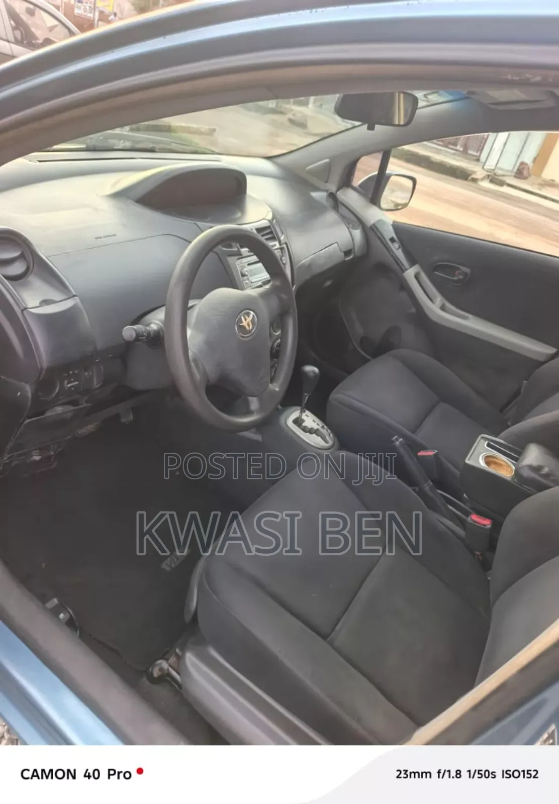 Toyota Vitz 2010 Gray
