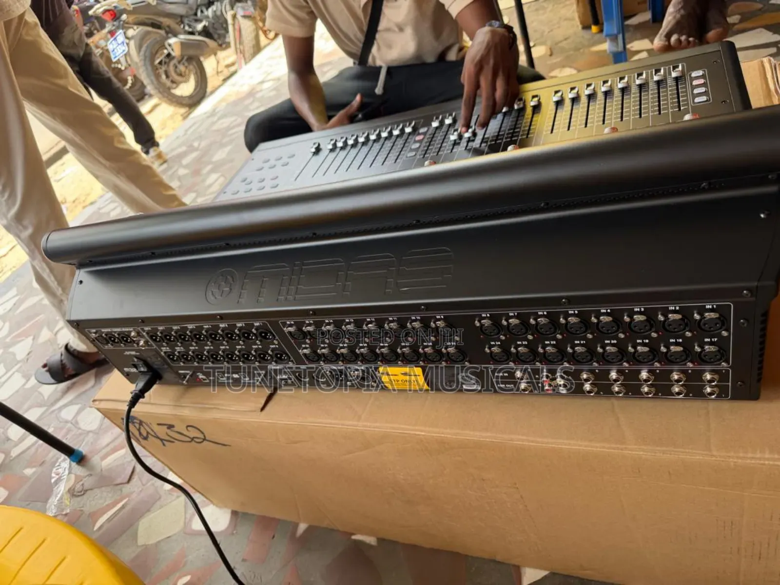 Midas M32 Live Digital Mixer.