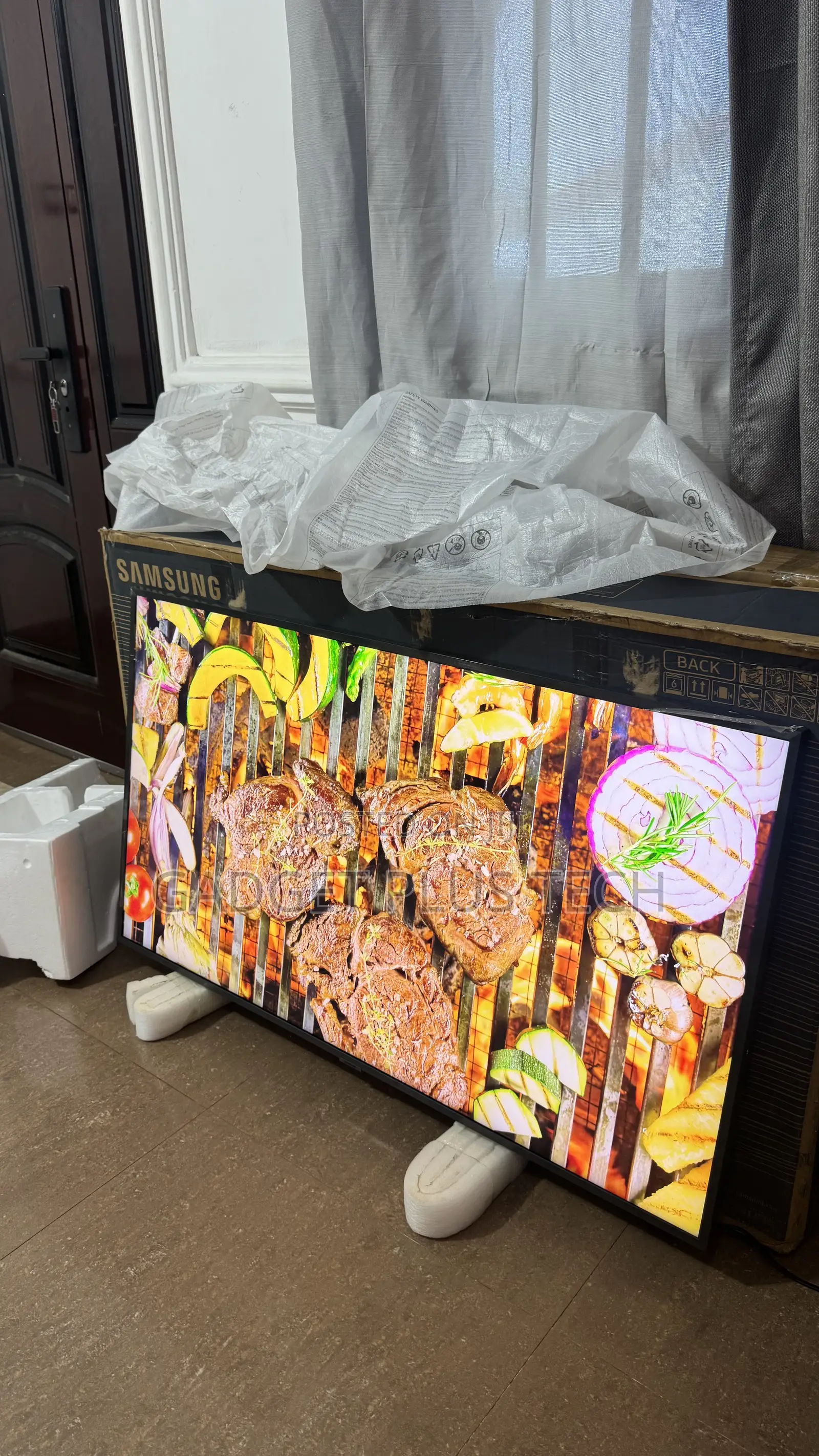 Brand New 50” Samsung Uhd Smart Tv (Free Delivery)