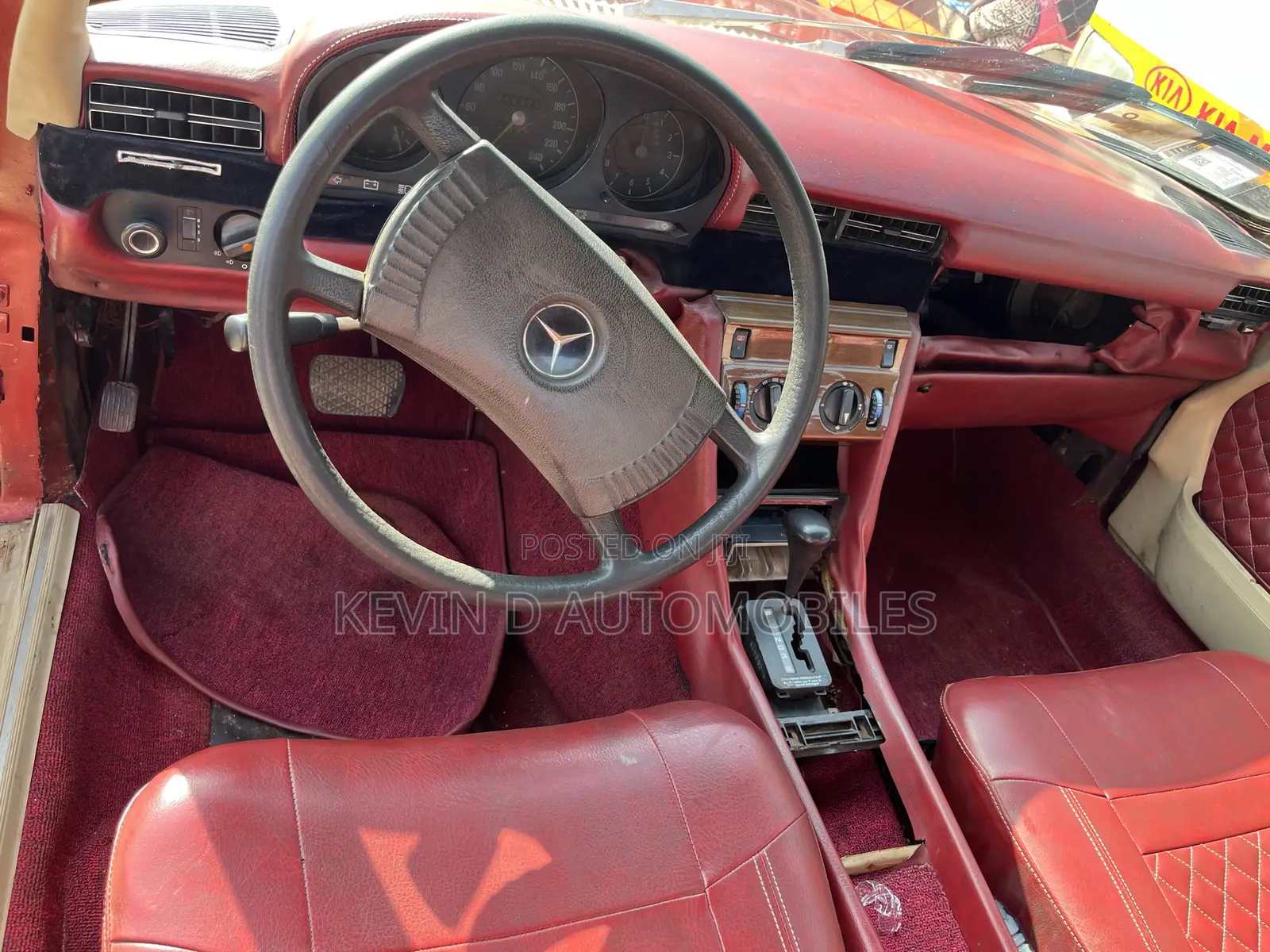Mercedes-Benz S-Class 1989 Red
