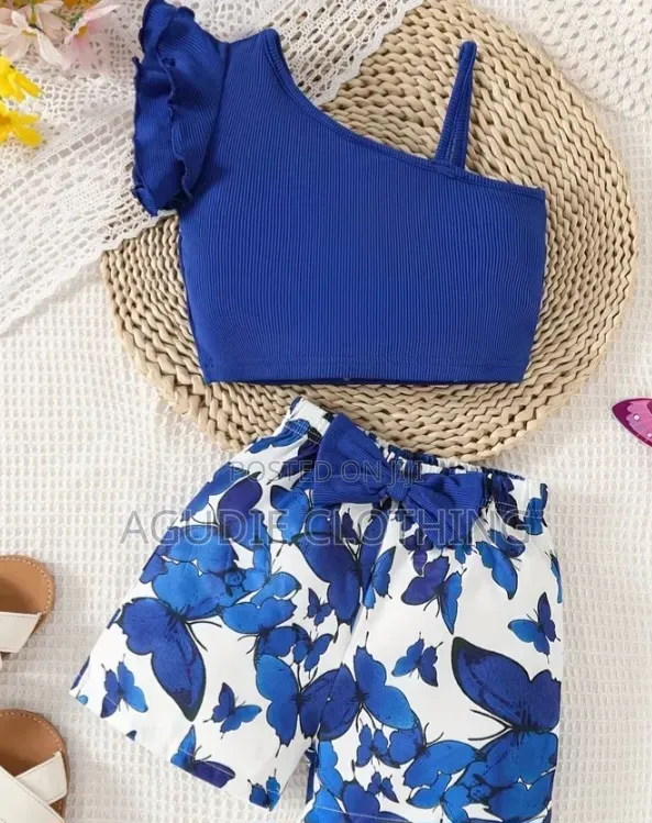 Girls Half Sleeve Strap Tank Top and Shorts