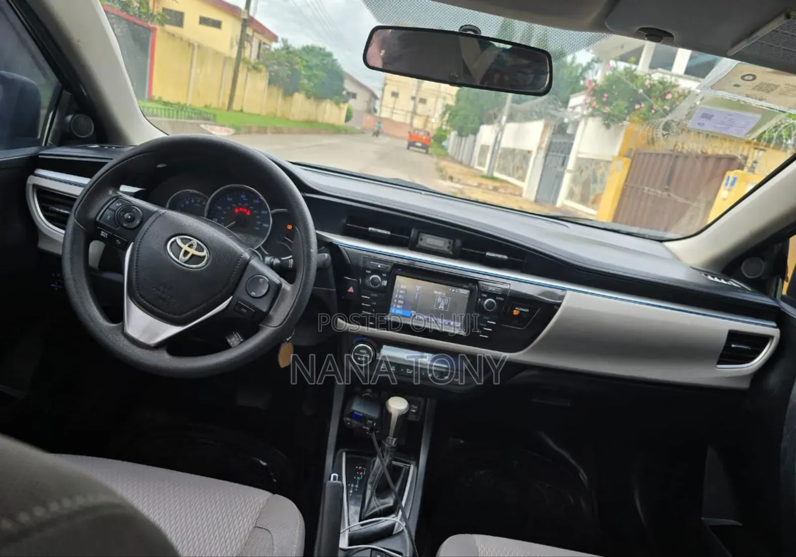Toyota Corolla LE Eco 4dr Sedan (1.8L 4cyl CVT) 2015 Black
