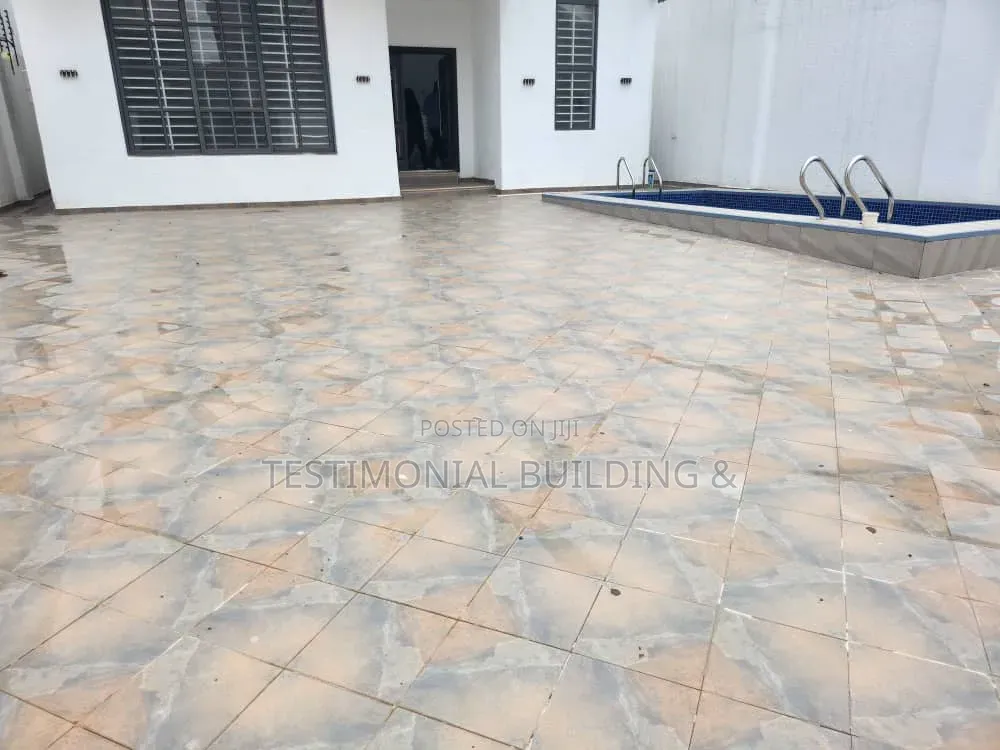 4bdrm House in Testimonial Building, Police Station for sale