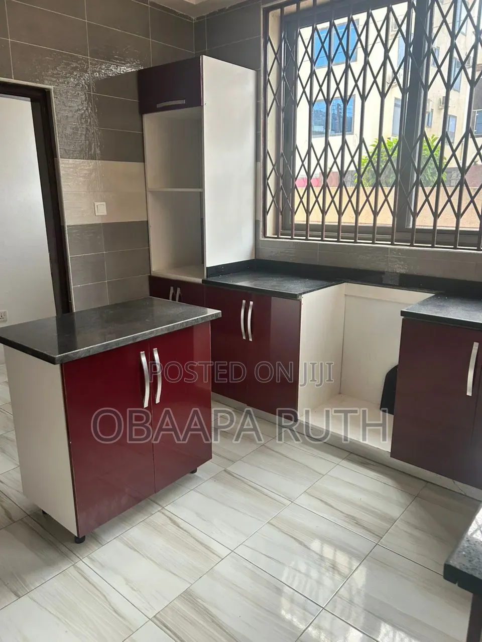 3bdrm House in Oyarifa Mall for rent