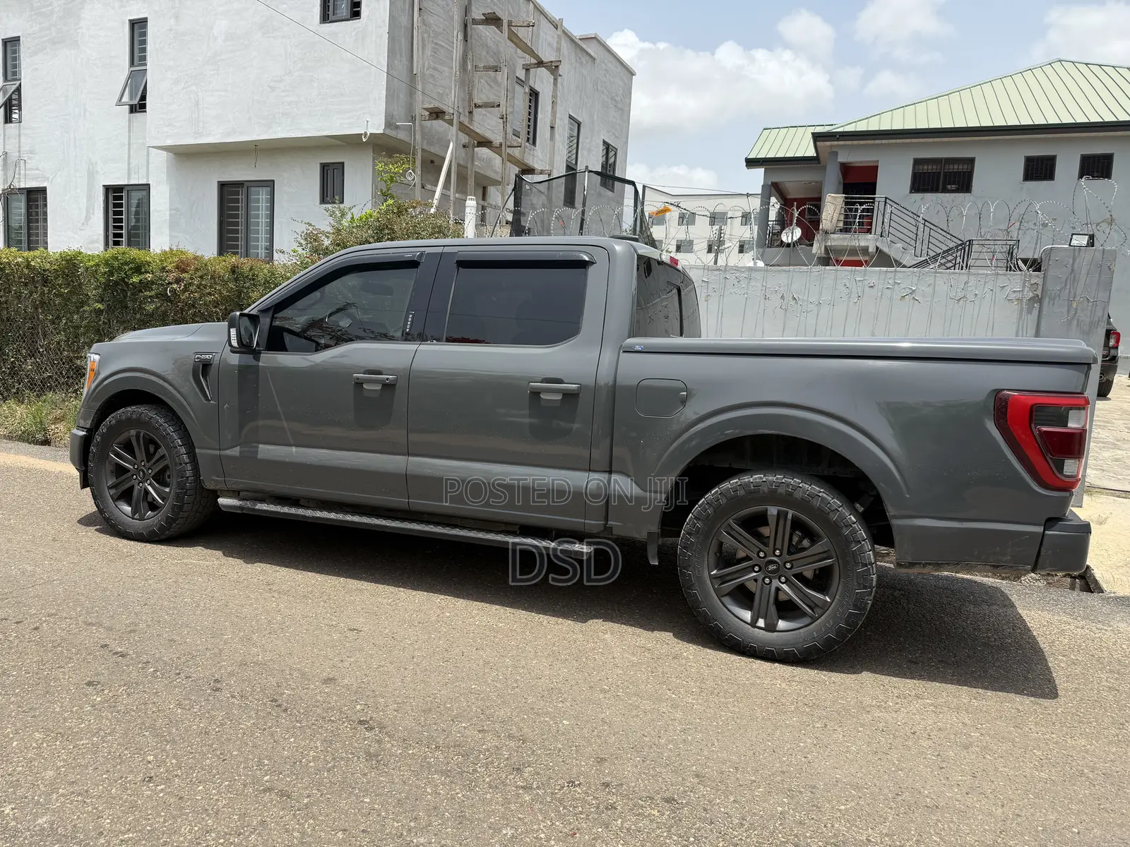 Ford F-150 2022 Gray
