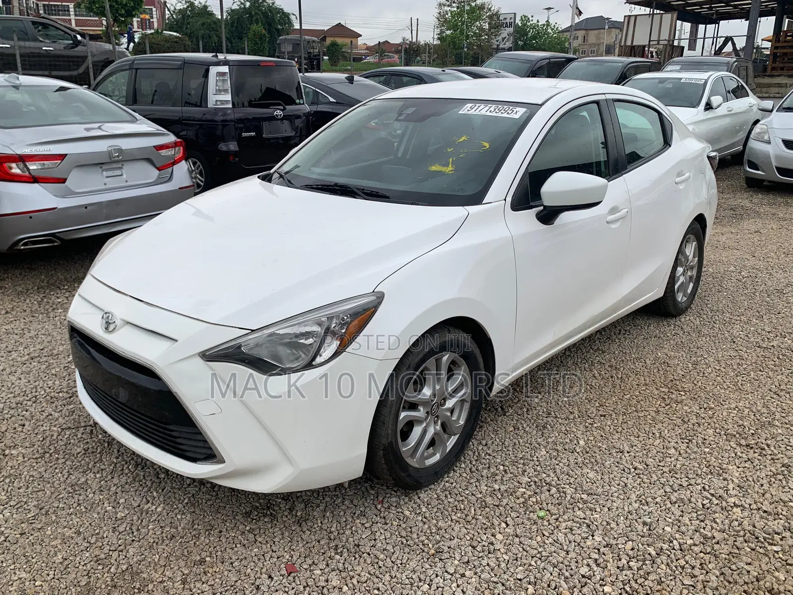 Toyota Yaris iA 1.5 FWD 2017 White