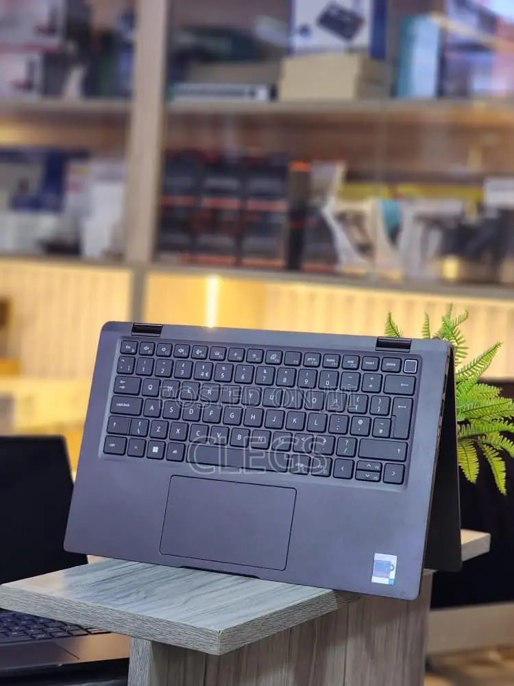 Laptop Dell Latitude 7420 32GB Intel Core i7 SSD 512GB
