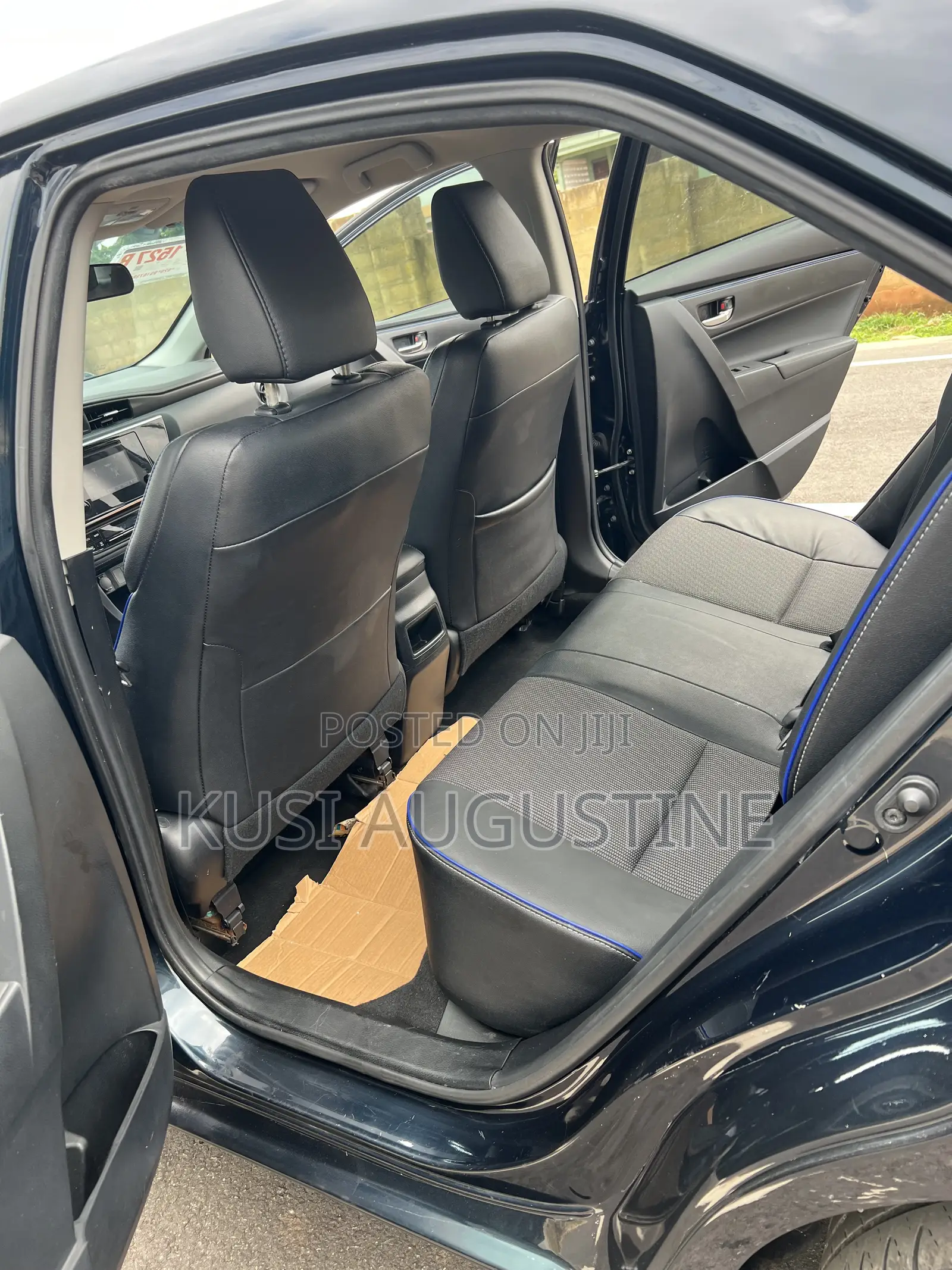 Toyota Corolla SE (1.8L 4cyl 6M) 2019 Black