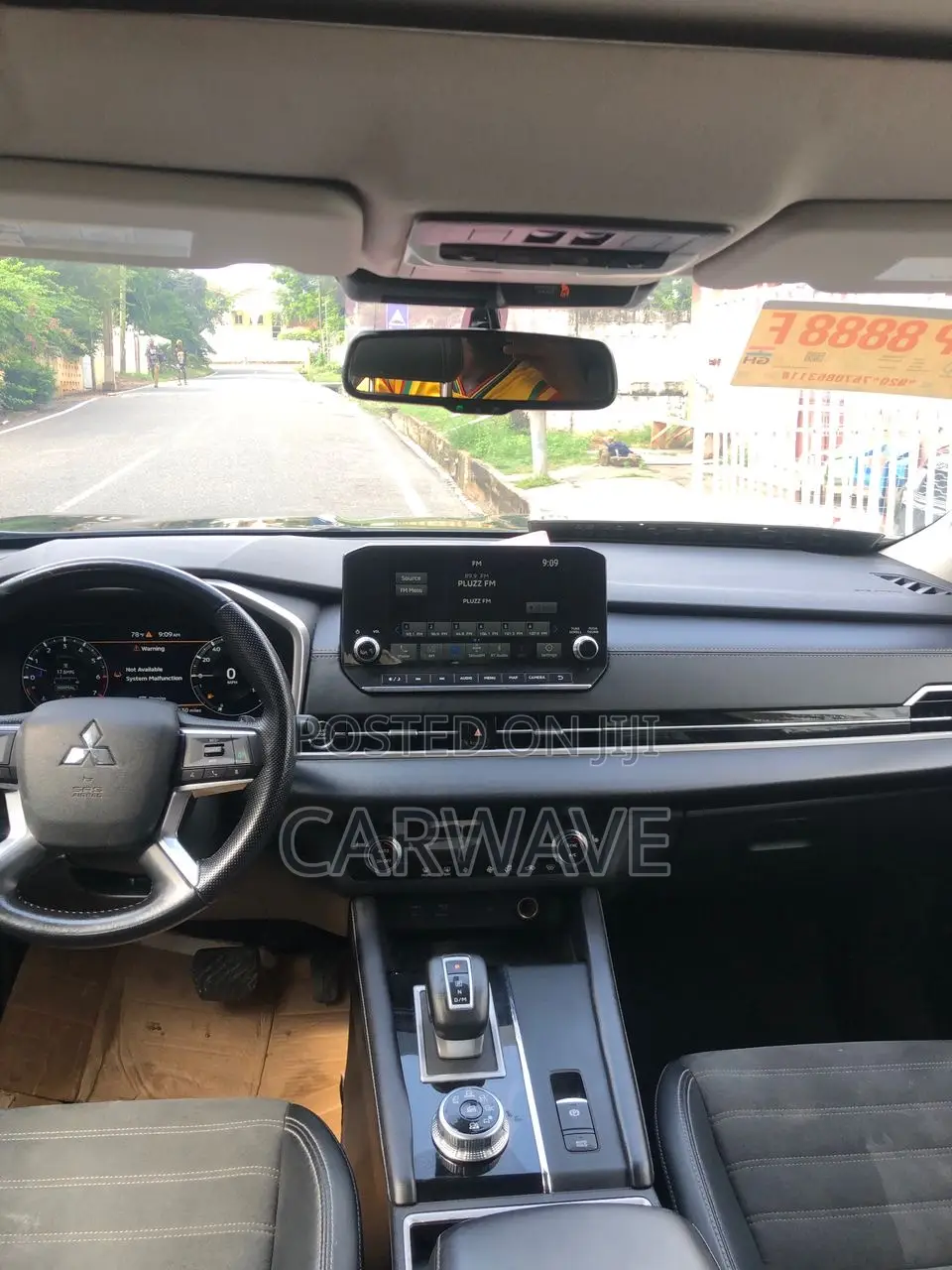 Mitsubishi Outlander SE Launch Edition 2022 Blue