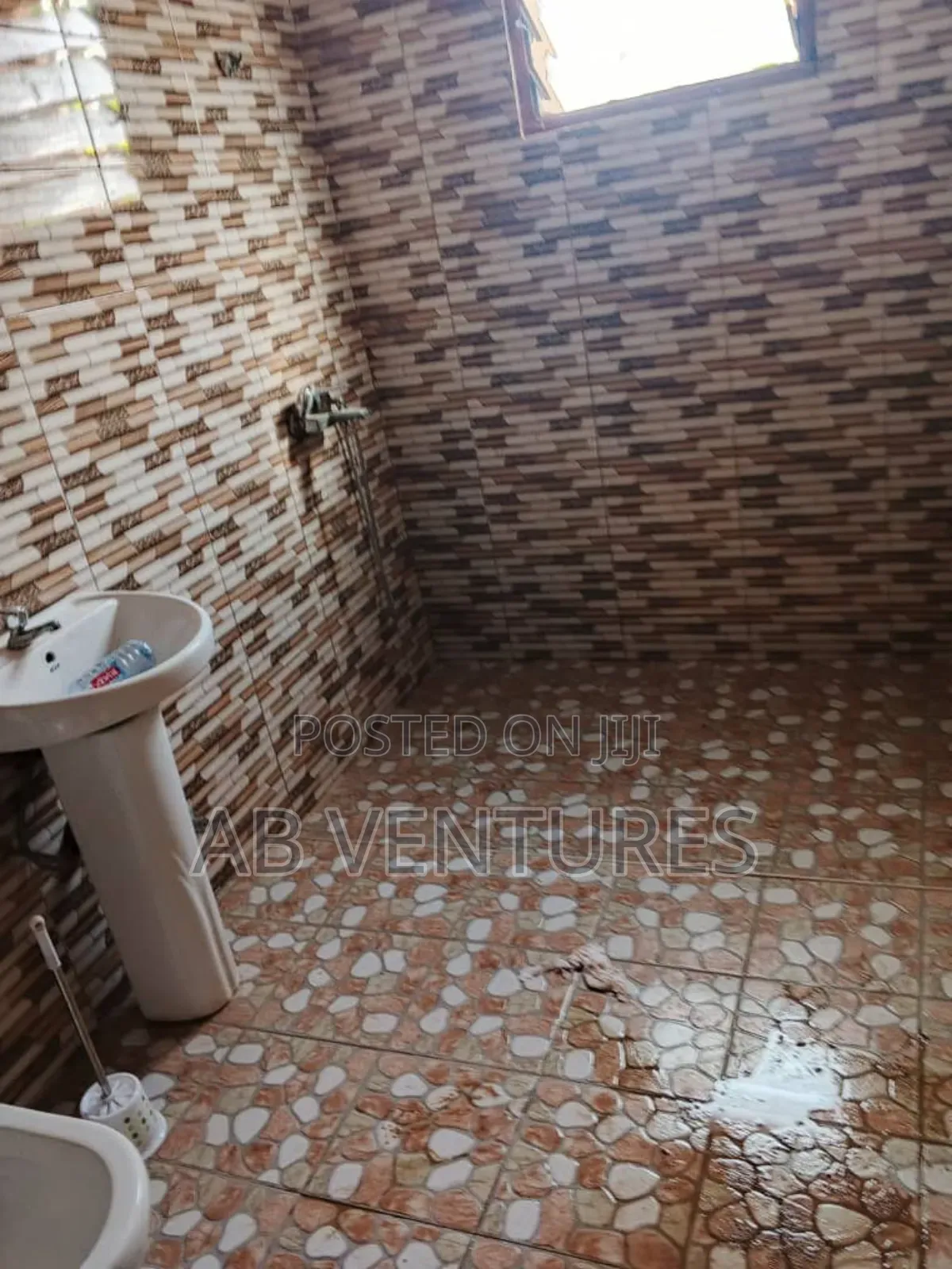 2bdrm Apartment in Appolonia, Malejor for rent