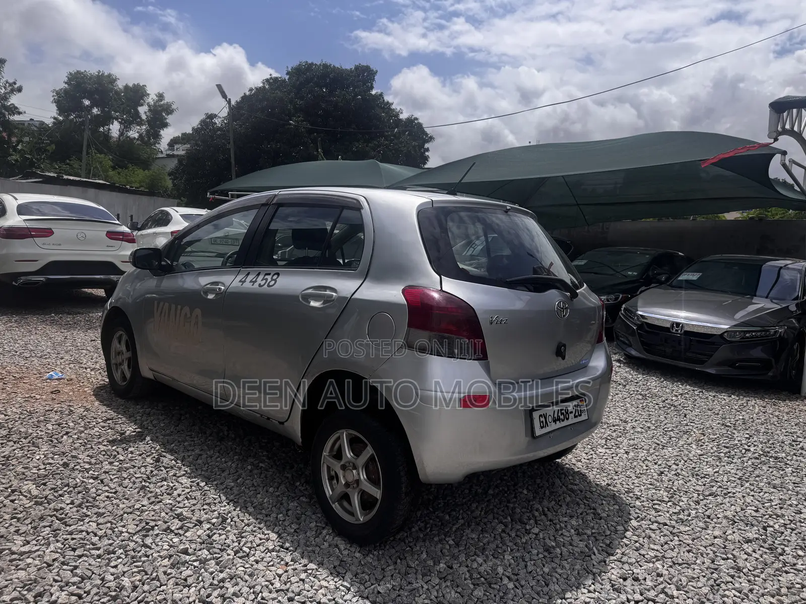 Toyota Vitz 1.0 FWD 3dr 2010