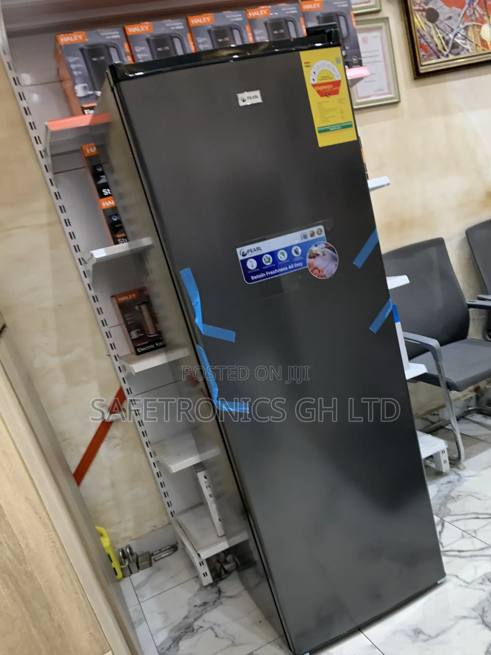 Grab Elegant Pearl Puf-370-1a Upright Standing Freezer