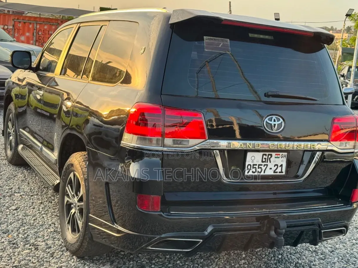 Toyota Land Cruiser 2012 Black