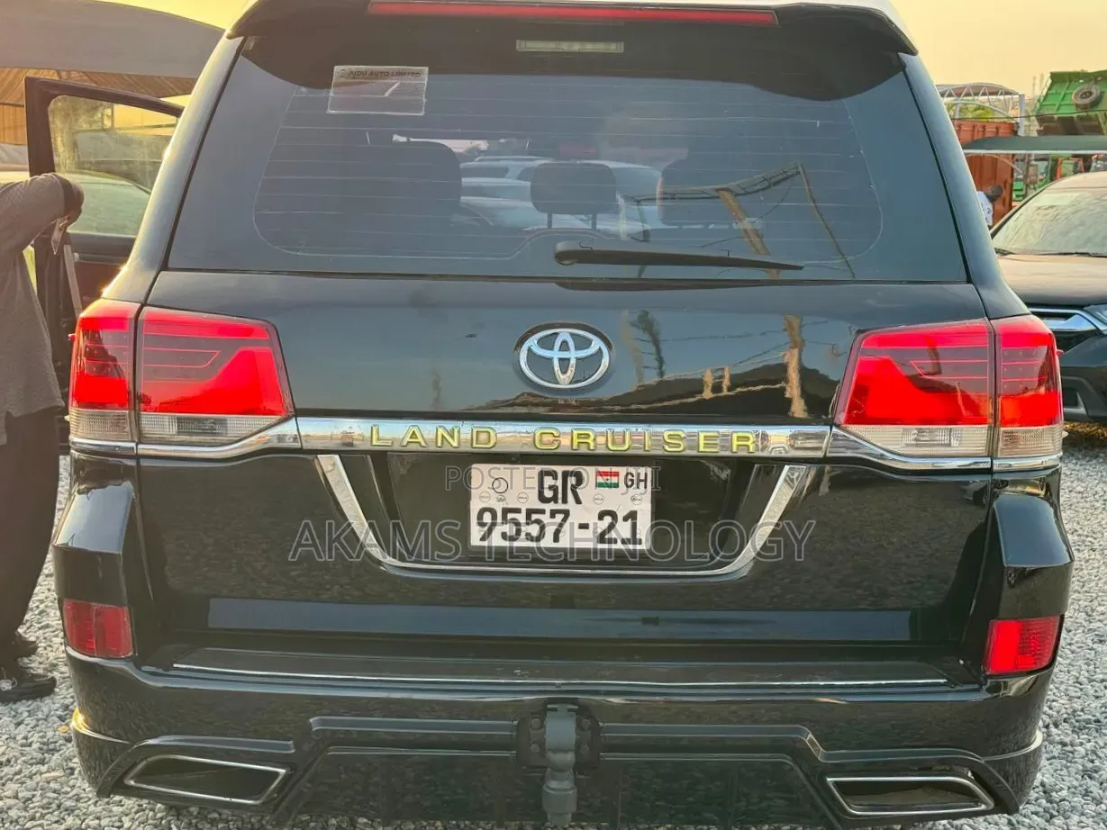 Toyota Land Cruiser 2012 Black