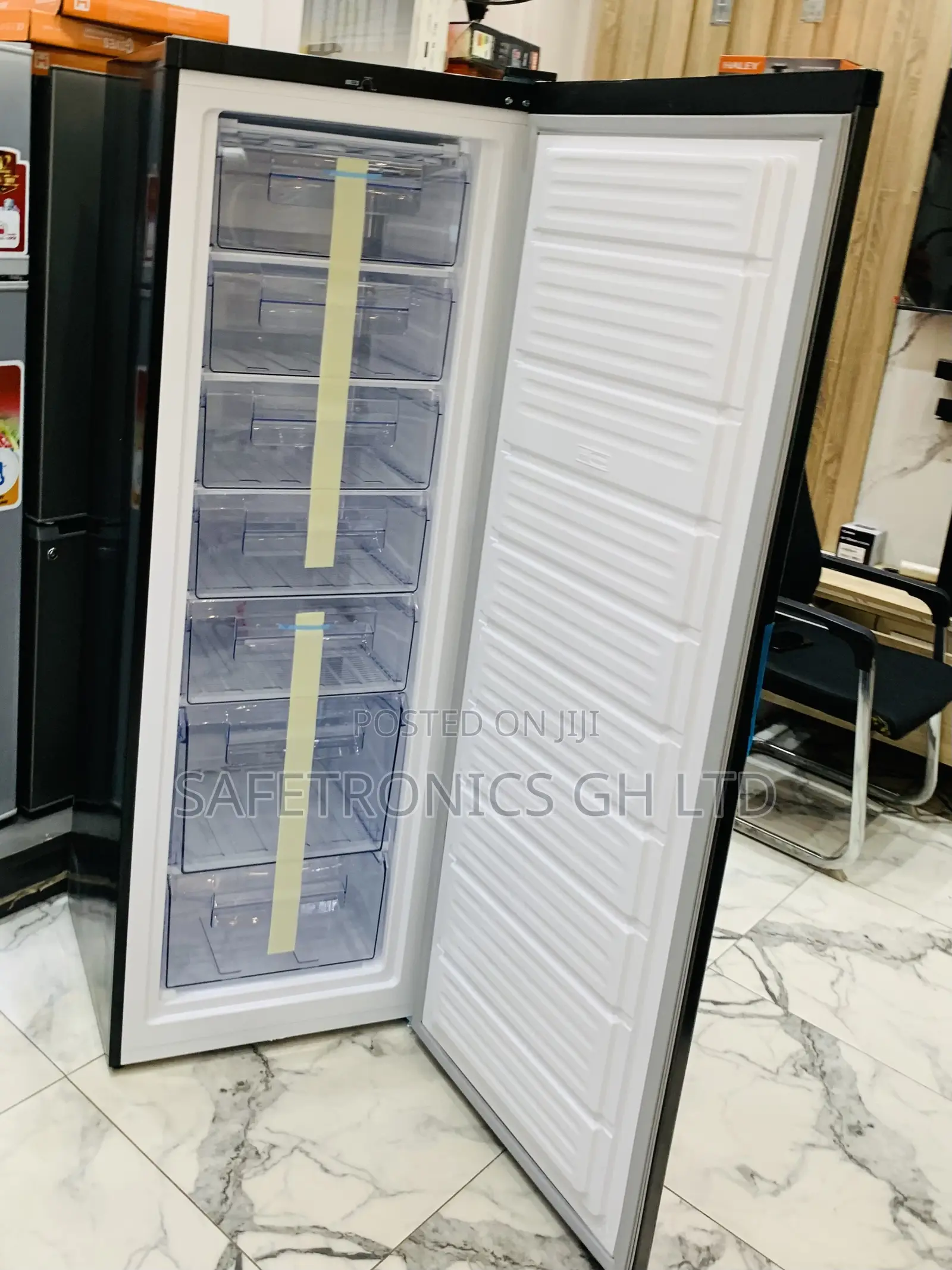 Just Shop Pearl Puf-370-1a Upright Standing Freezer