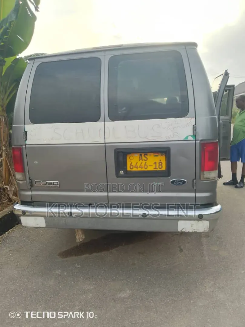 Ford E350 2011 Silver