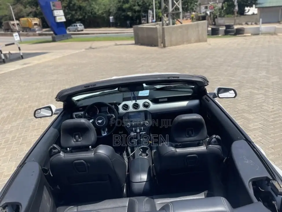 Ford Mustang EcoBoost Convertible 2018 White