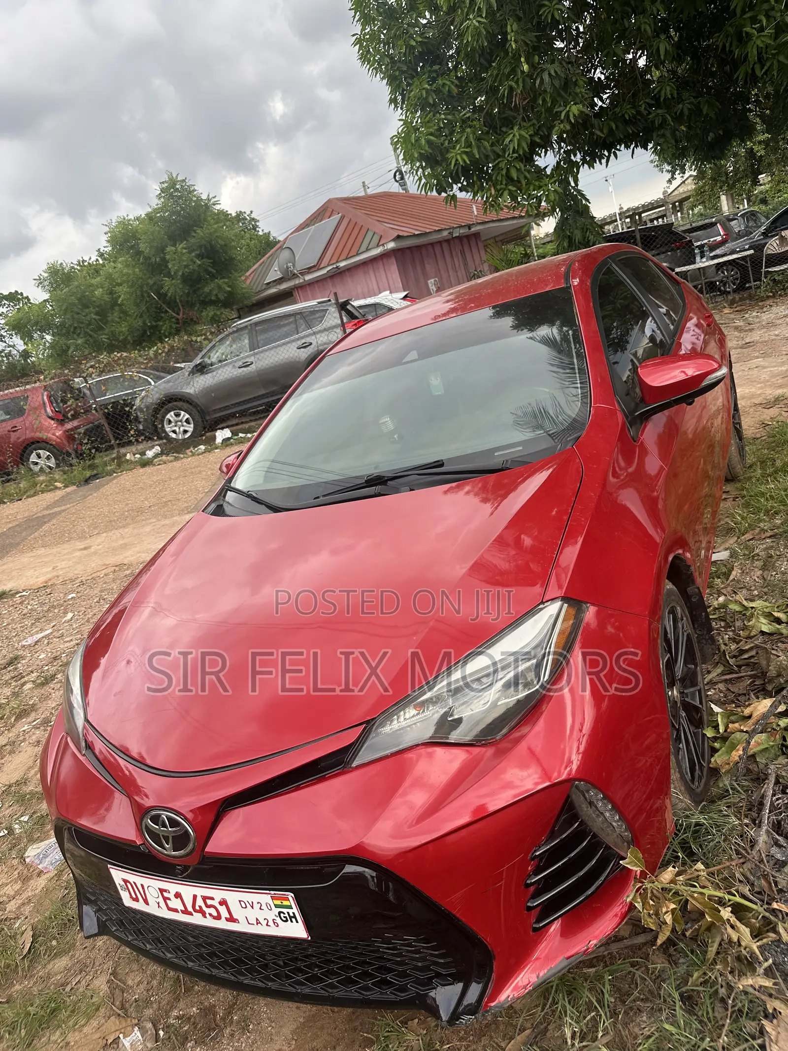 Toyota Corolla SE (1.8L 4cyl 2A) 2018 Red