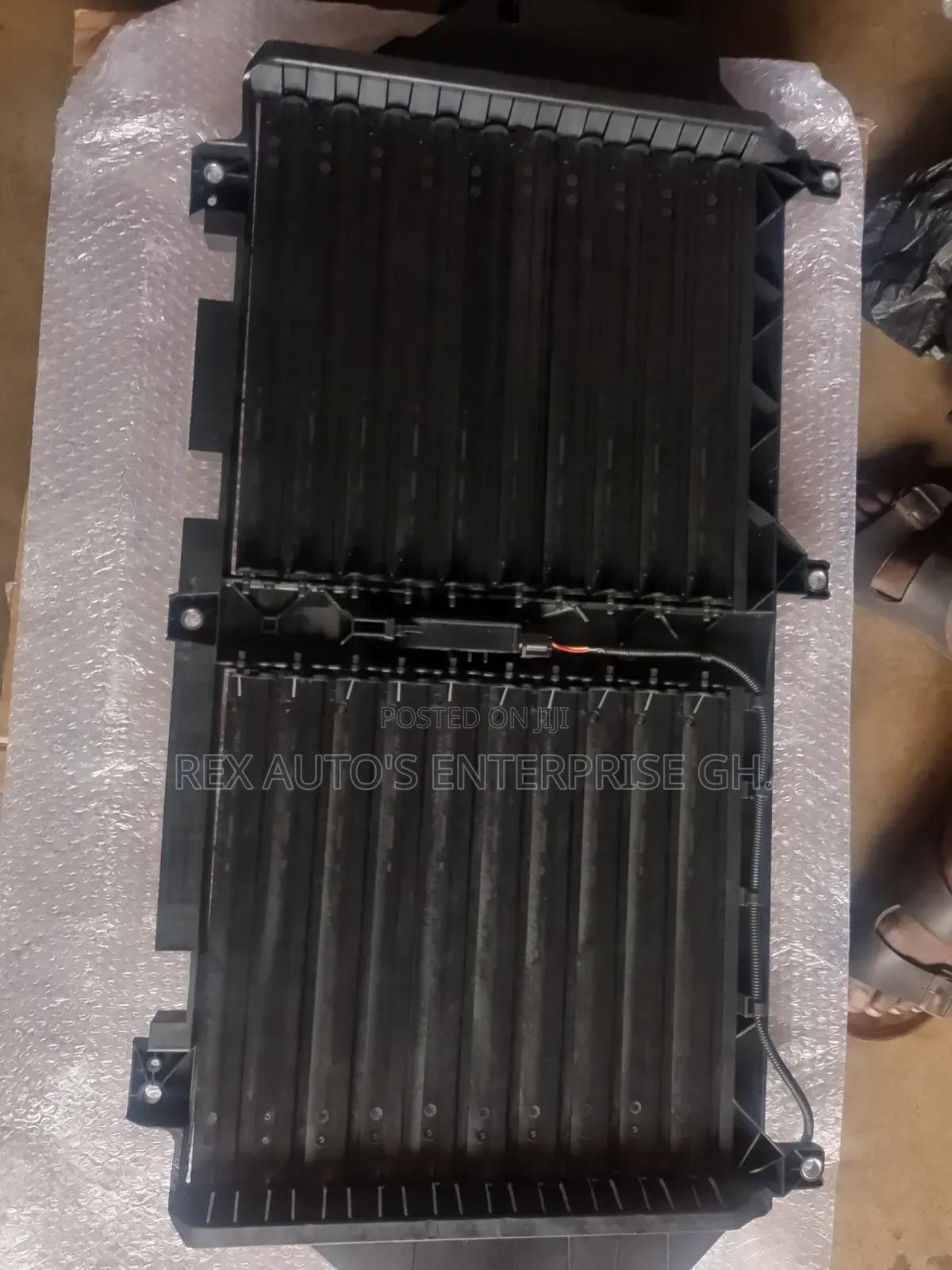 Tacoma/Active Grille /2024