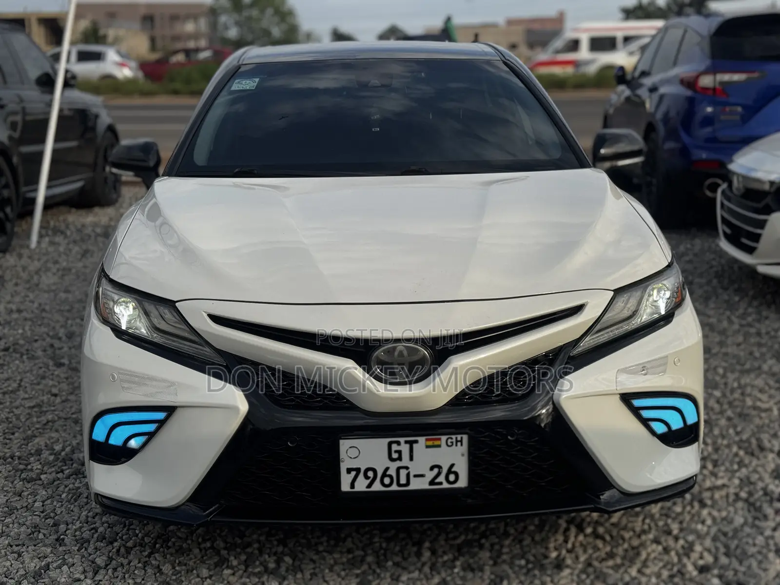 Toyota Camry XSE FWD (2.5L 4cyl 8AM) 2018 White