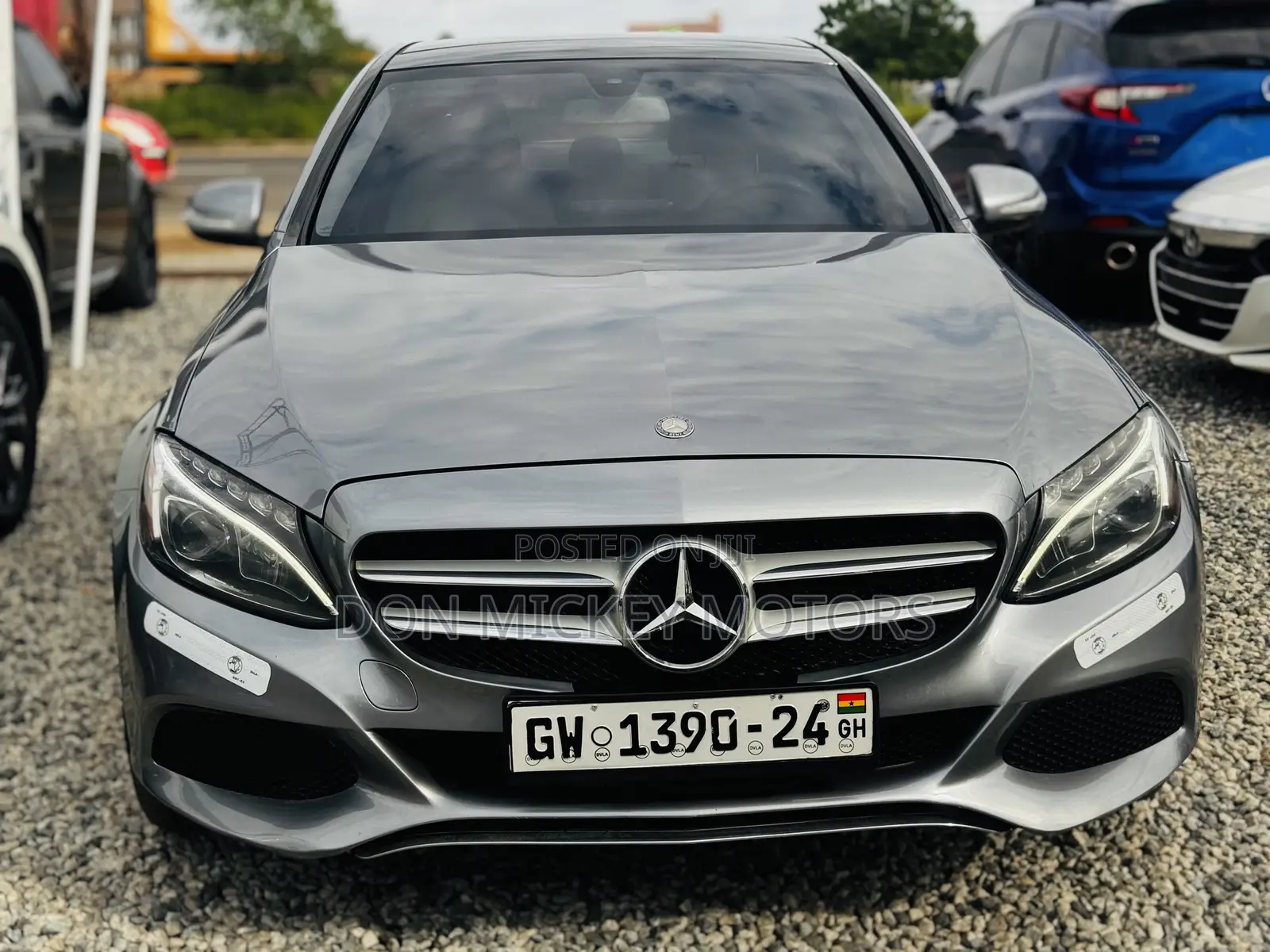 Mercedes-Benz C300 Luxury 4dr AWD 4Matic Sedan (2.0L 4cyl 7A) 2015