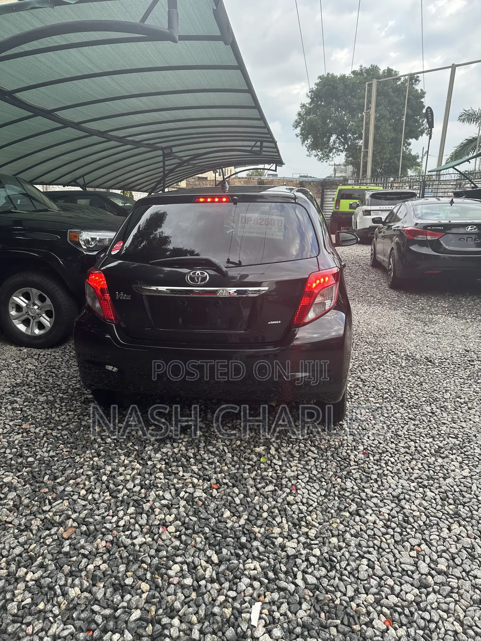 Toyota Vitz 1.3 AWD 3dr 2012 Black