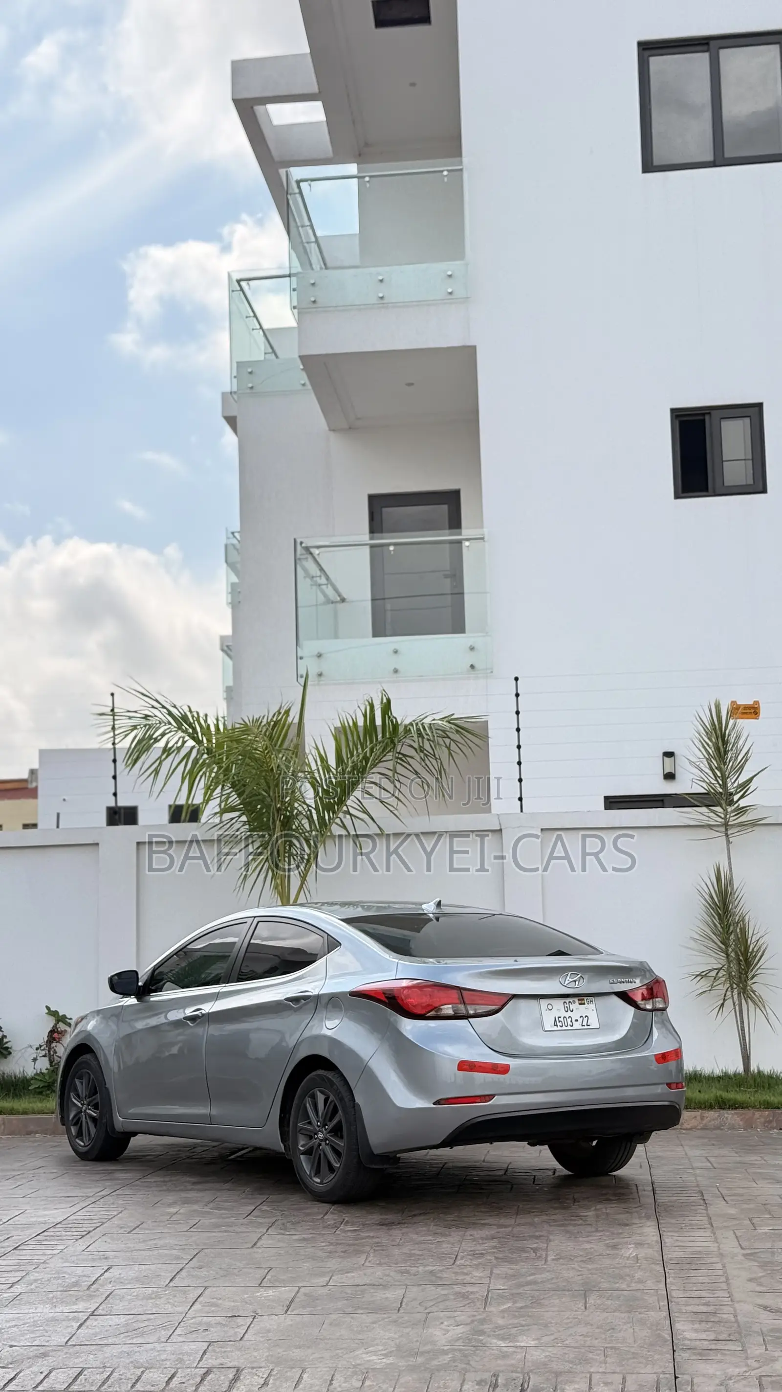 Hyundai Elantra Limited PZEV 4dr Sedan (1.8L 4cyl 6A) 2015 Gray