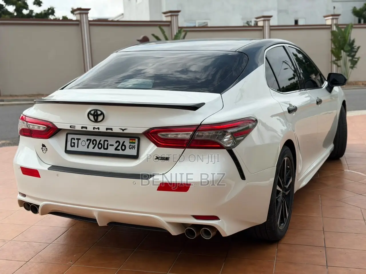 Toyota Camry 2018 White