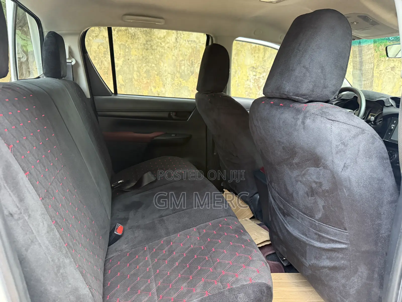 Toyota Hilux 2022 White