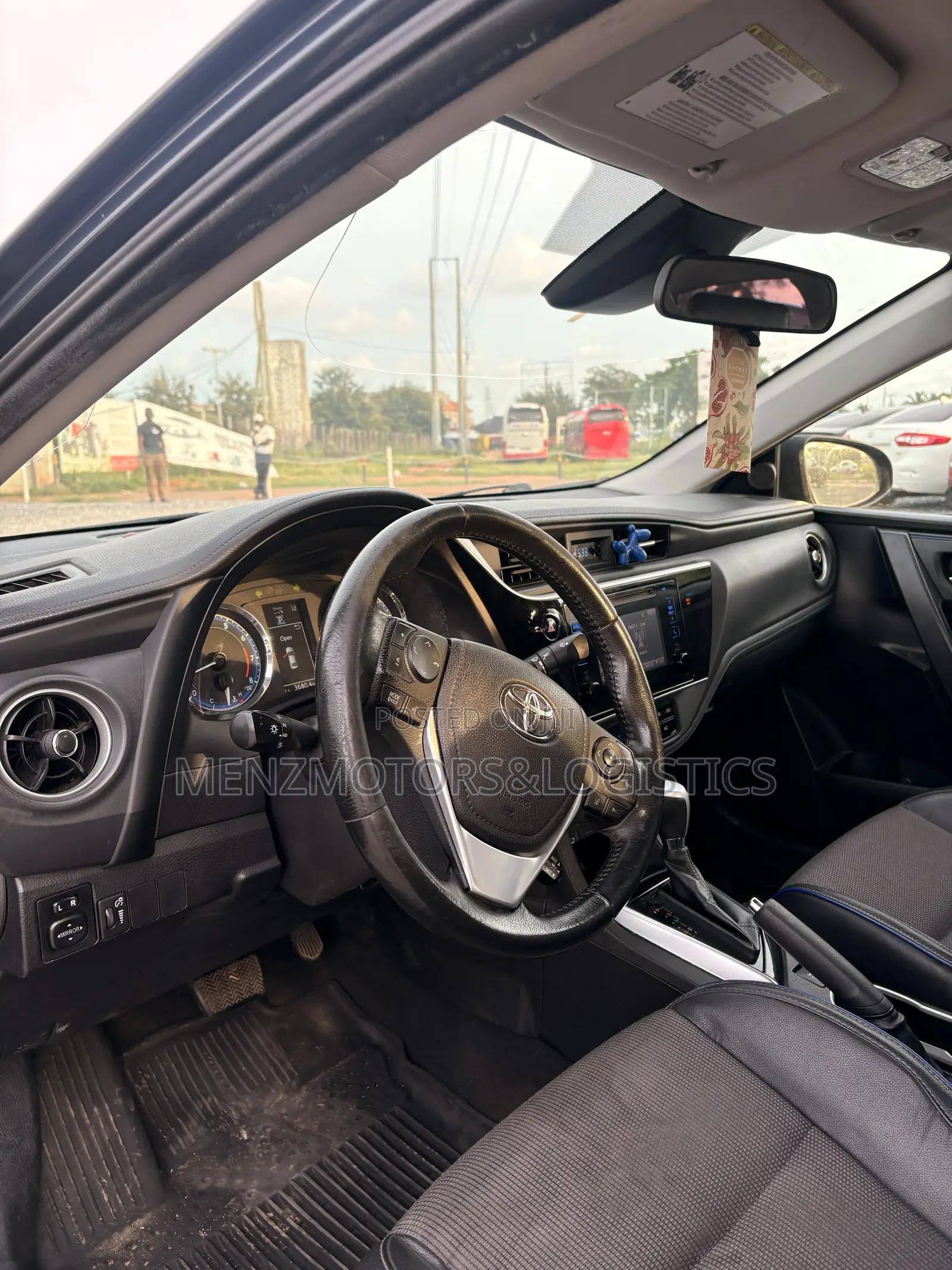 Toyota Corolla SE (1.8L 4cyl 2A) 2019 Gray