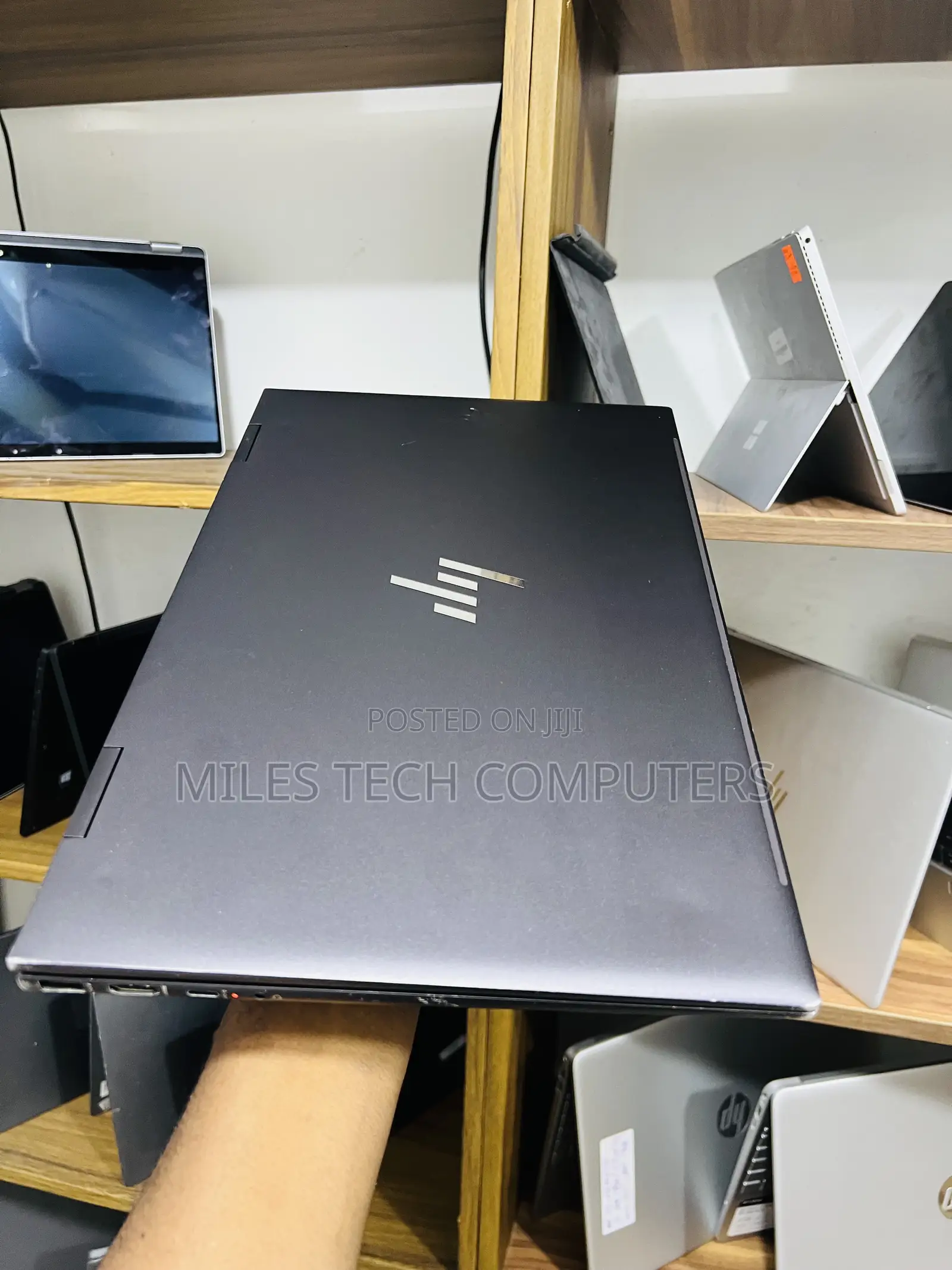Laptop HP Envy x360 Convertible 15 es2xx 16GB AMD Ryzen 7 SSD 512GB
