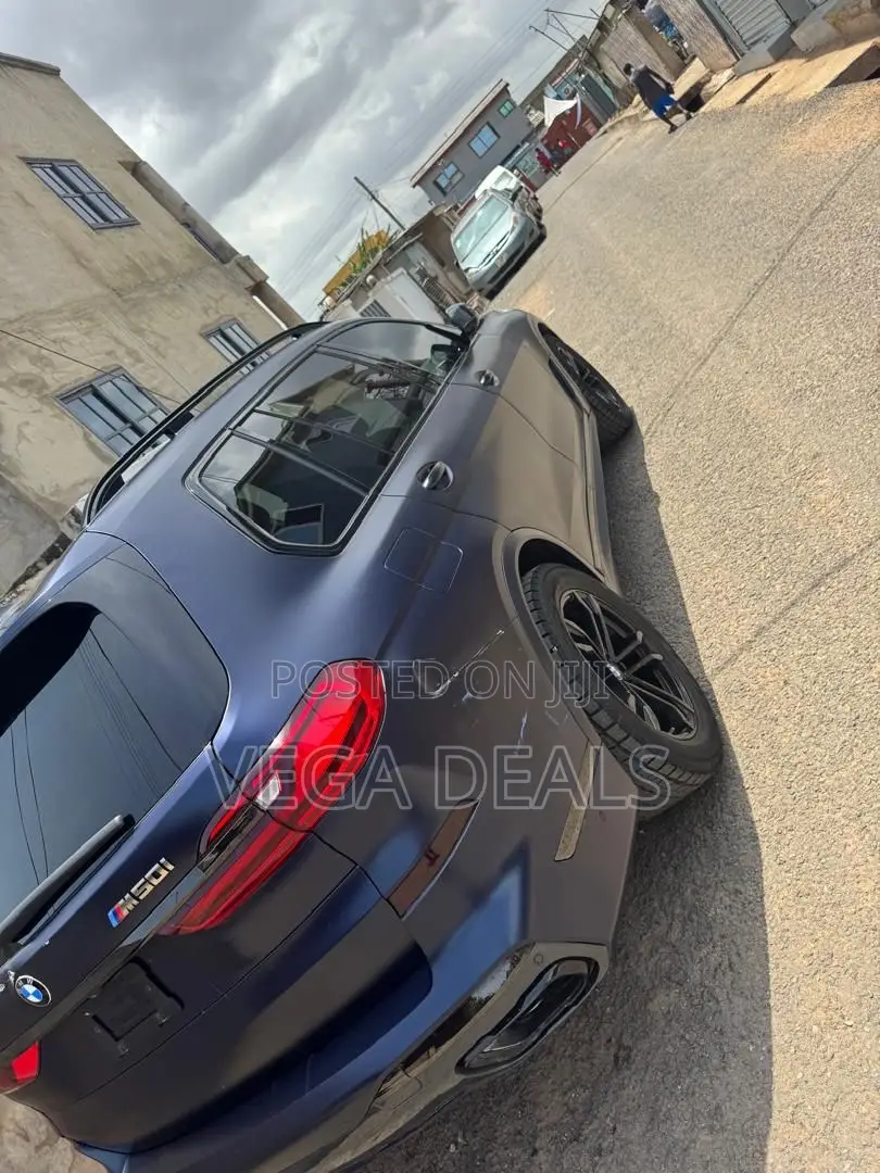BMW X7 M50i 2020 Blue