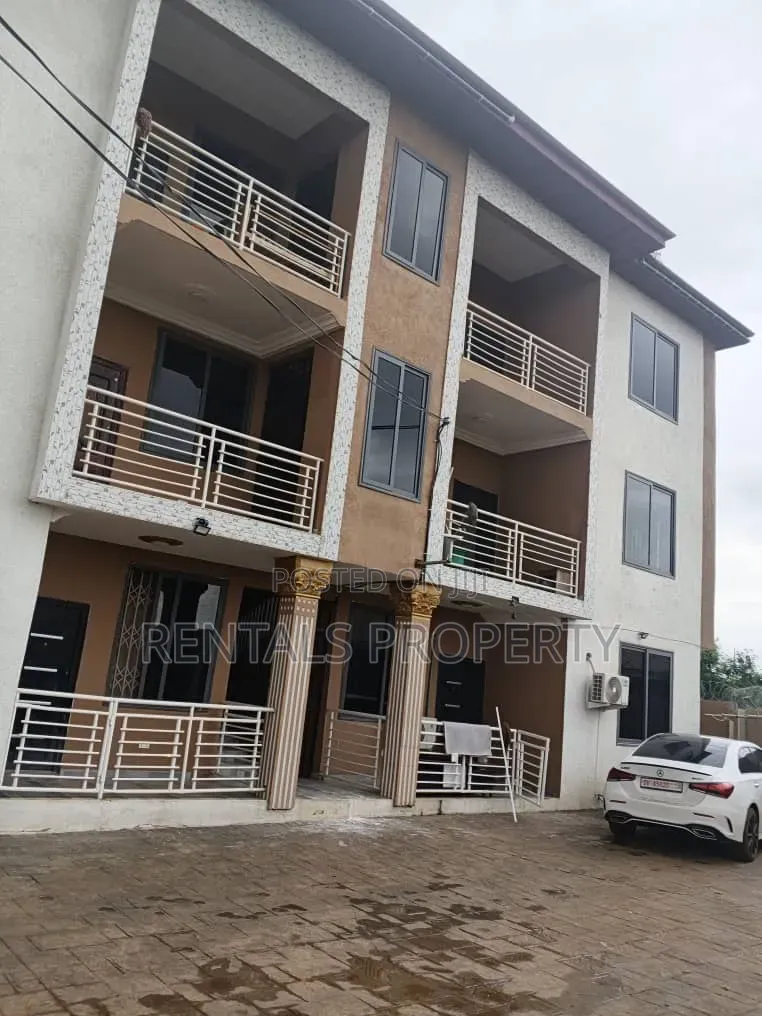 2bdrm Block of Flats in Amrahia for rent