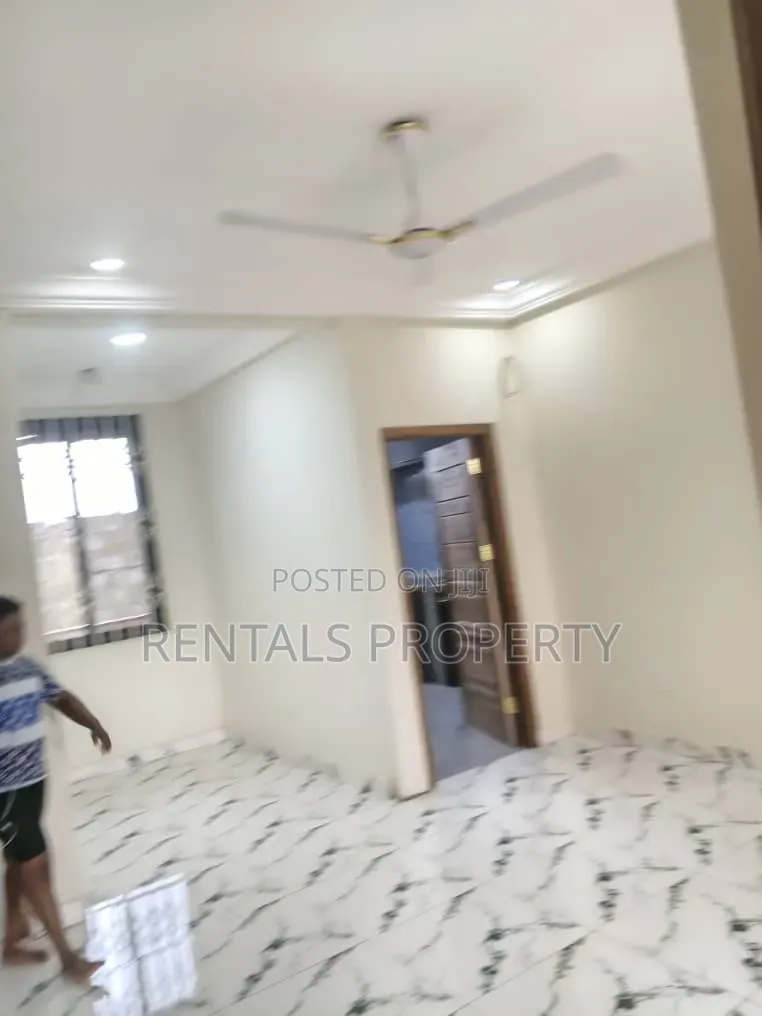 2bdrm Block of Flats in Amrahia for rent