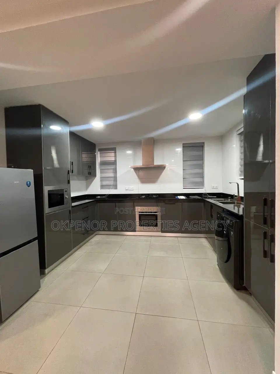 3bdrm House in South La Estate, Accra Metropolitan for rent