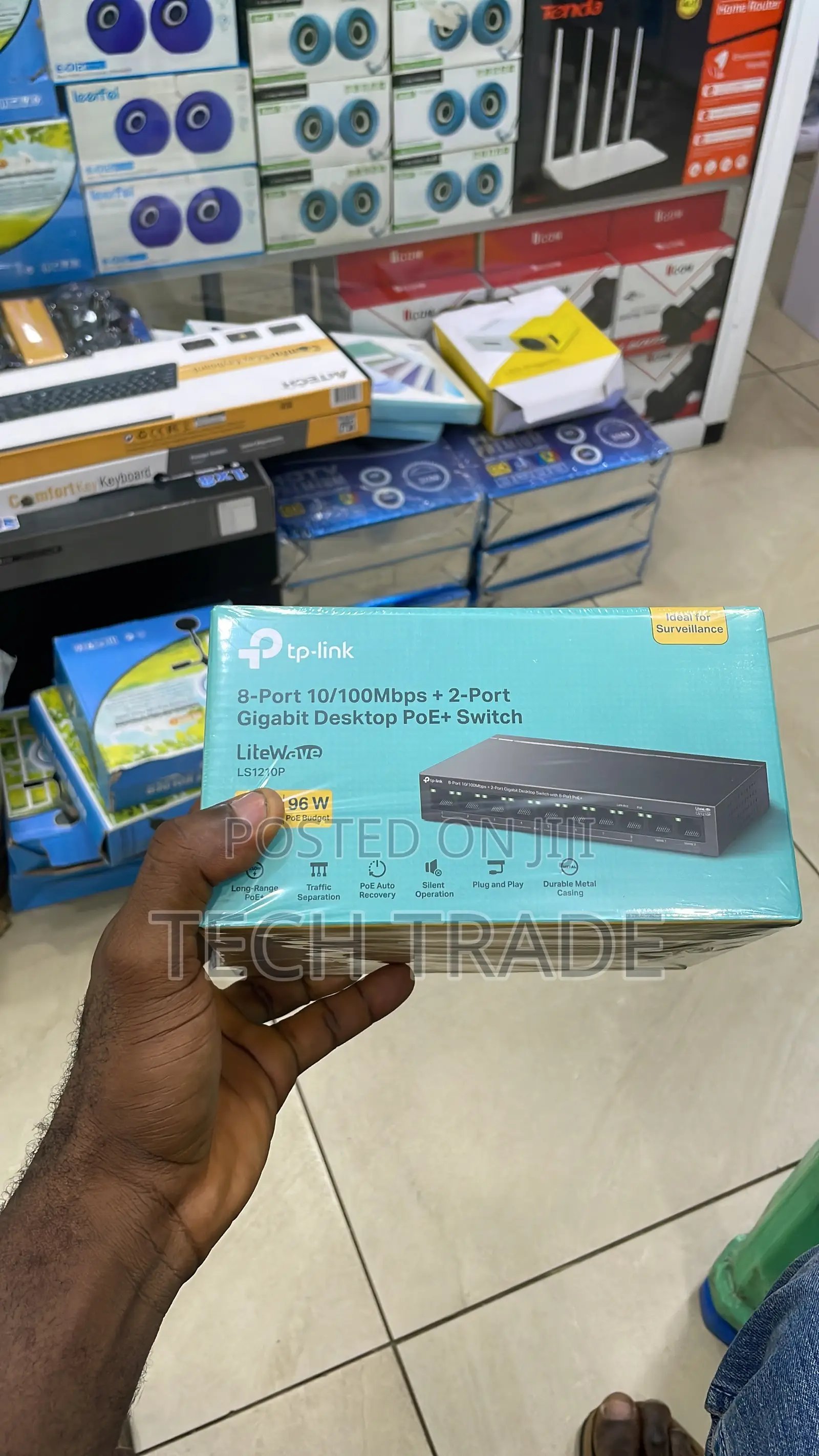 Tp Link 8in1 Network Switch + 2 Gigabyte Desktop Poe + Switch