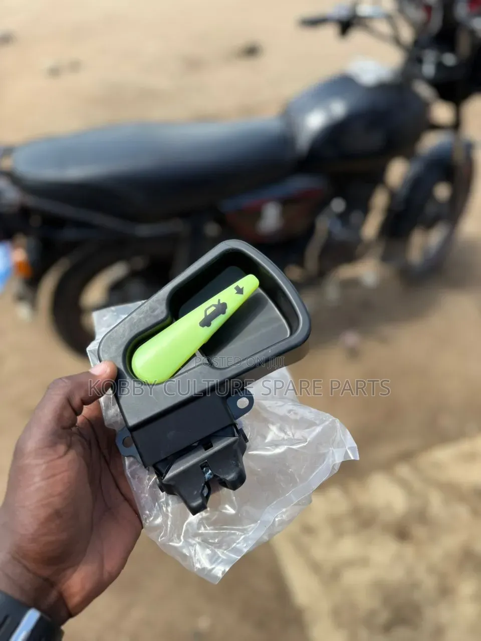 Original Brand New Toyota Corolla Butt Locks Available for All Cars