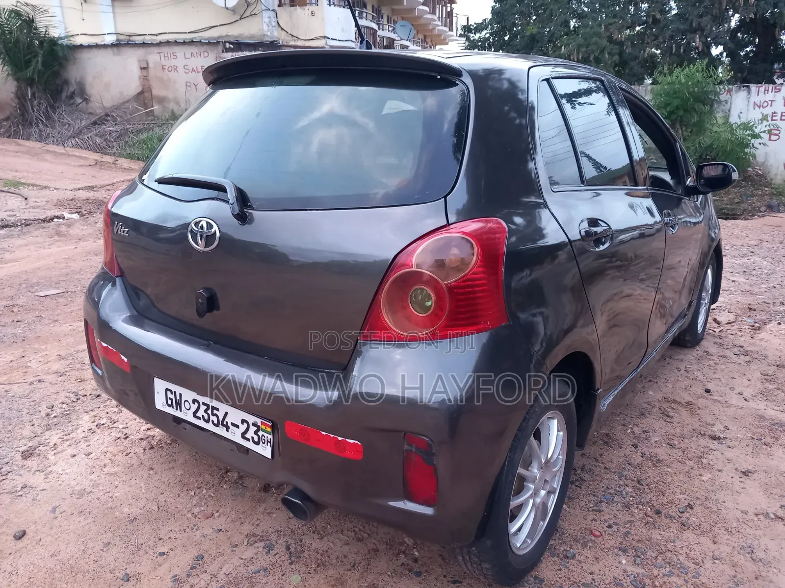 Toyota Vitz 2010 Black