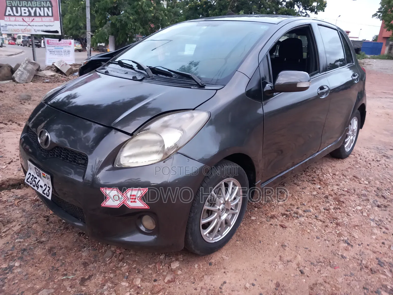 Toyota Vitz 2010 Black