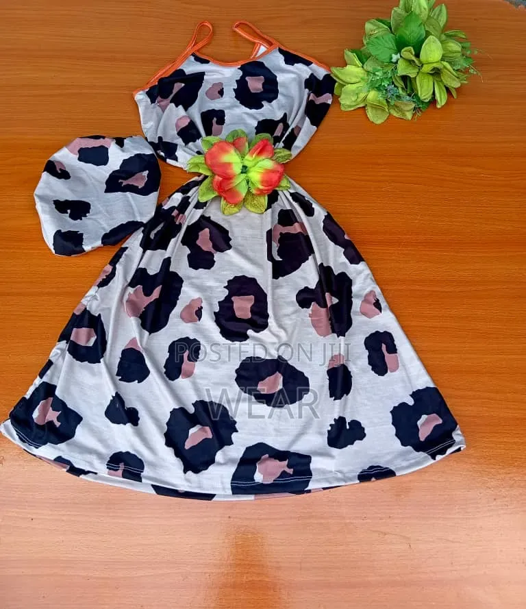 Bonnet and Gown Night Wear