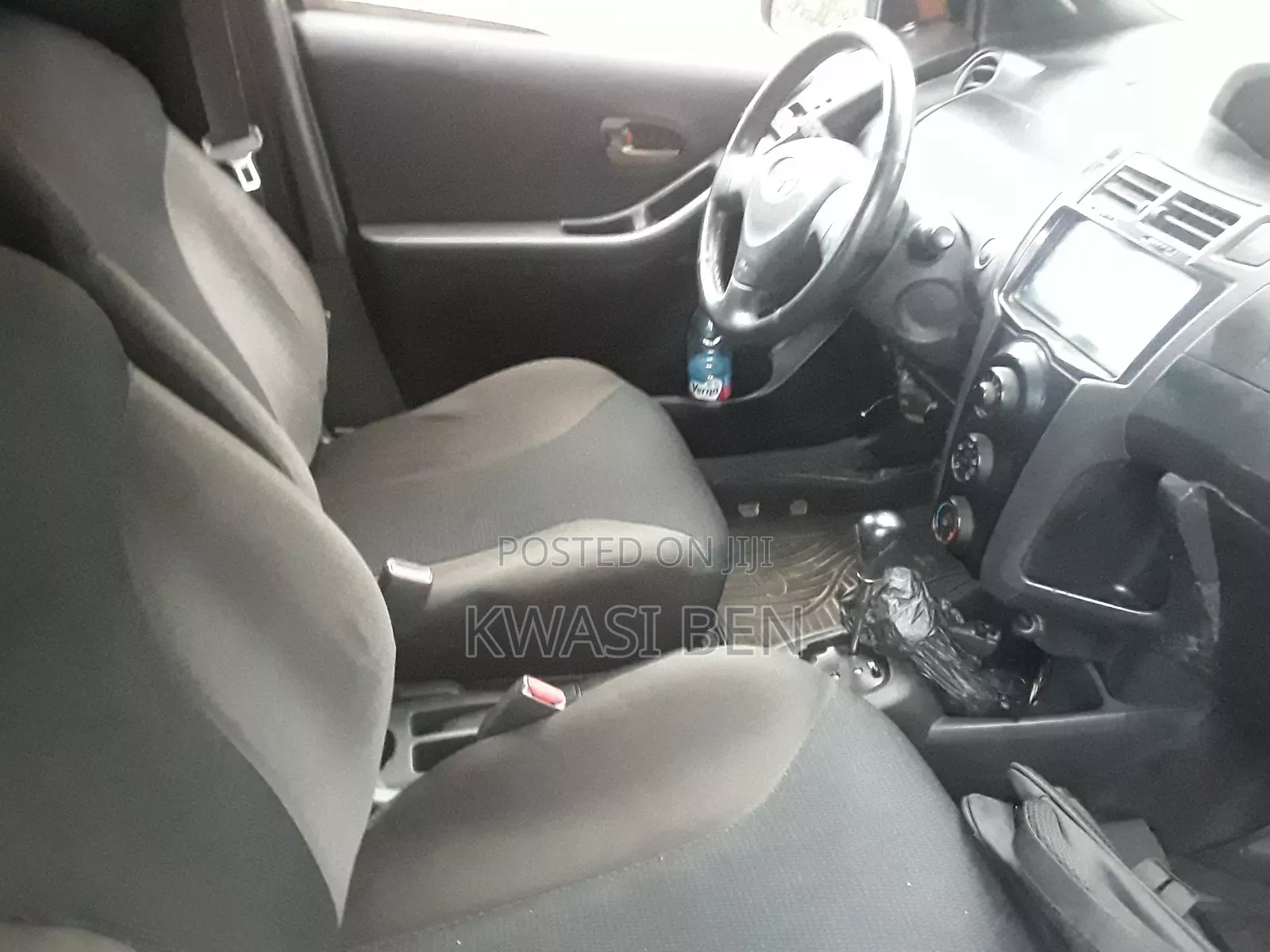 Toyota Vitz 2010 Gray