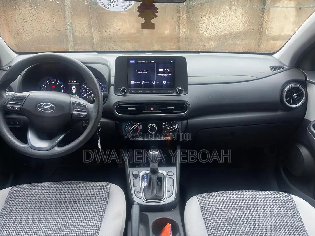 Hyundai Kona Limited 2022 Blue