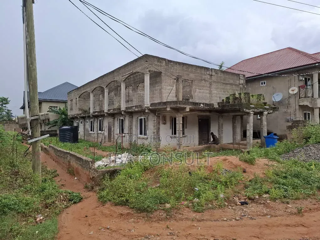 9bdrm House in Mayera, Pokuase for sale